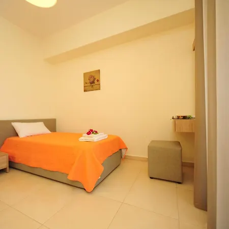 Villa Orsalia With Private Pool *